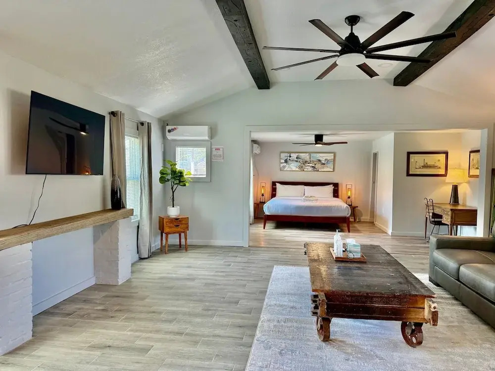 Comfortable Studio With Modern Touches 9A