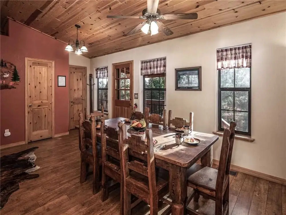 Gareys Deer Haven - Three Bedroom Cabin