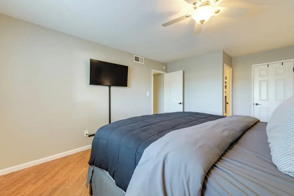 Patio & Pool Access: Modern Oasis 5 Mi to Asu!