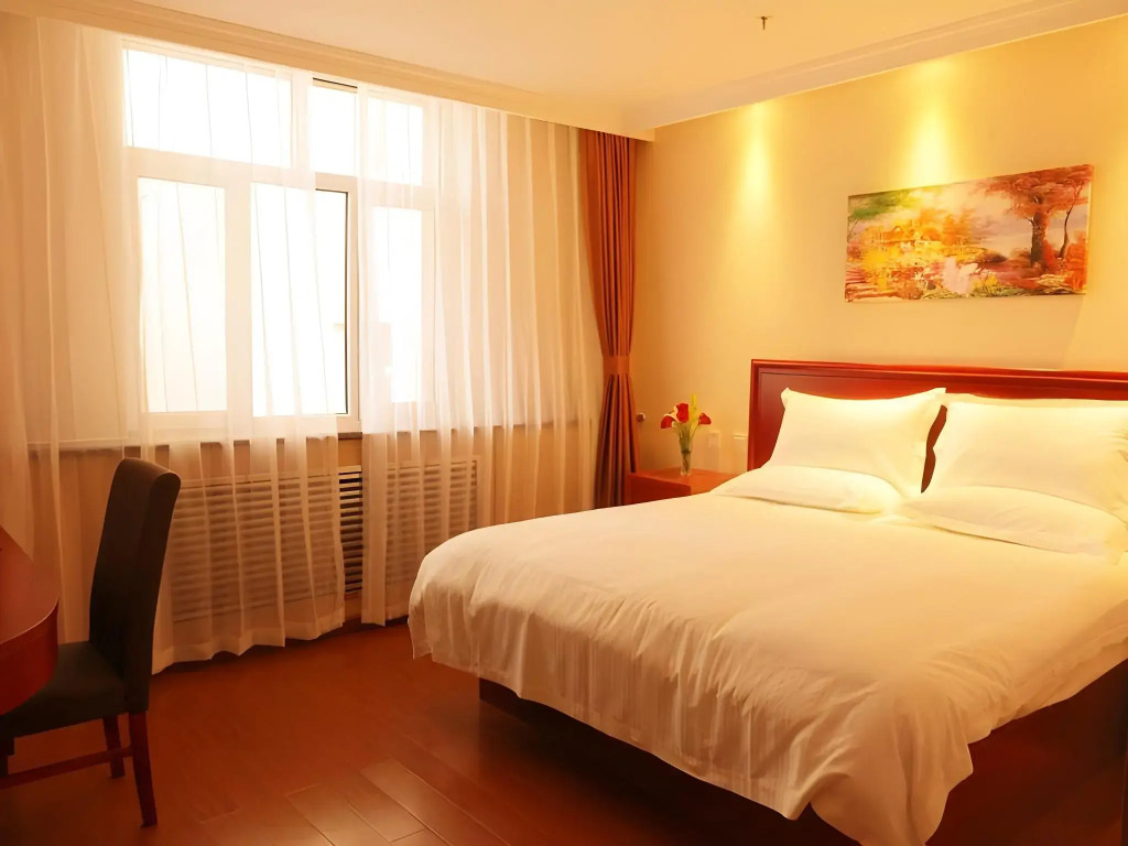 GreenTree Inn Inner Mongolia Chifeng Linxi Ronglin Homeland Express Hotel