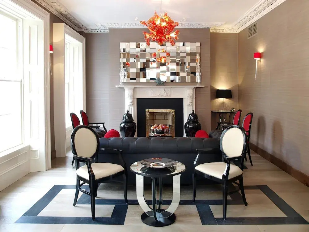 Hampton Hotel