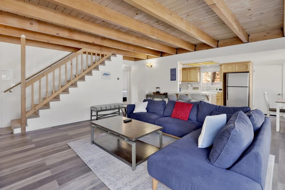 2159-journey's Peak 4 Bedroom Home by Redawning