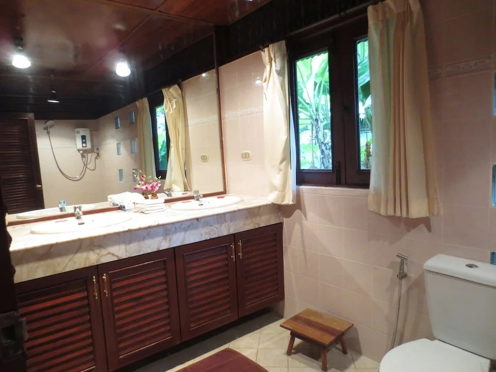 Petchpailin Resort