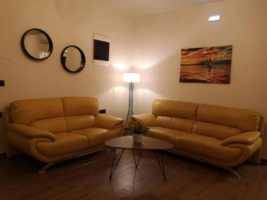 Sunny Holidays Apartment