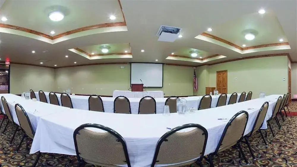 Baymont Inn & Suites By Wyndham Sturgis