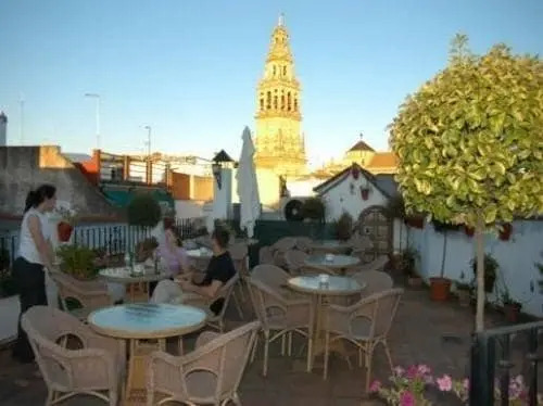 Hotel Lola