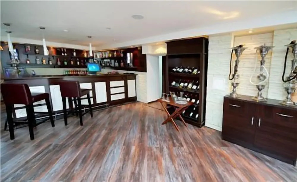Manhattan Astana Hotel
