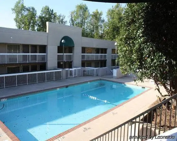 Country Hearth Inn and Suites Gainesville