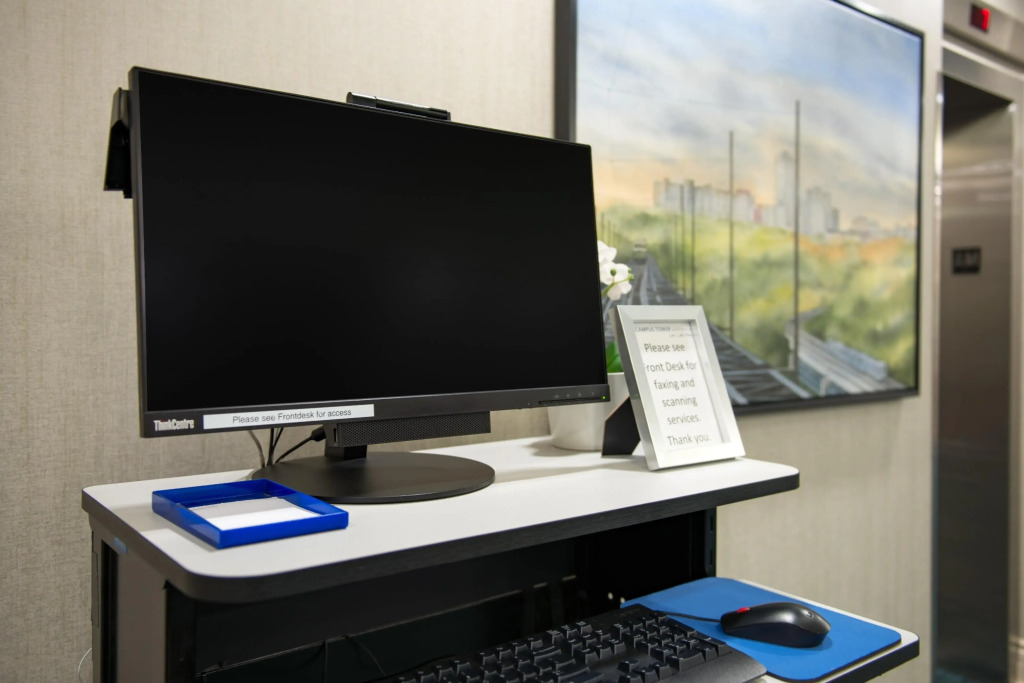 Campus Tower Suite Hotel