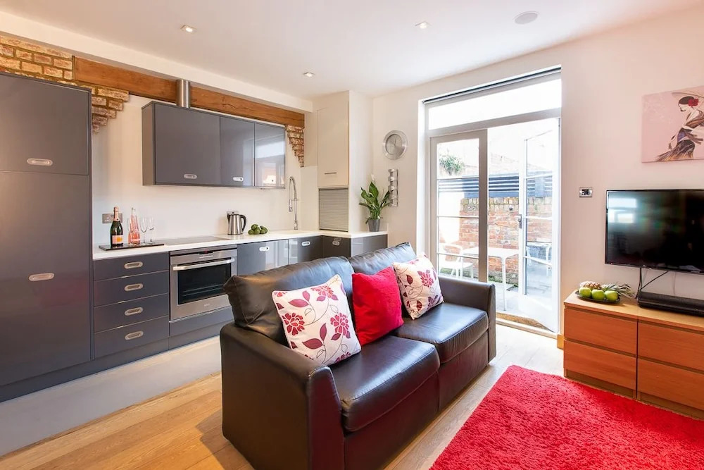 HomefromHolme St Peters Mews