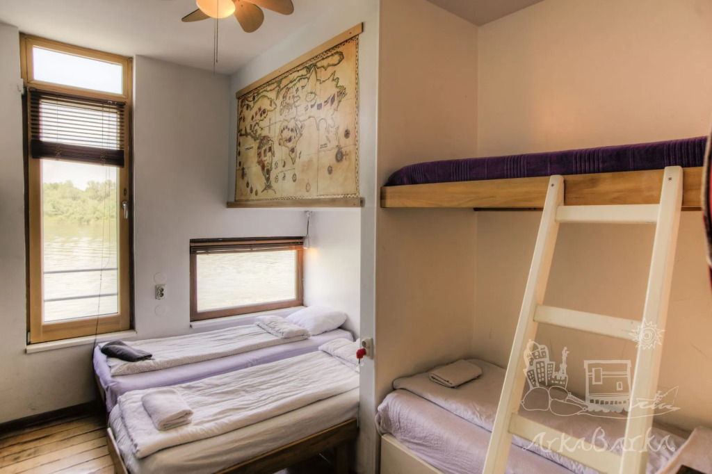 ArkaBarka Floating Hostel