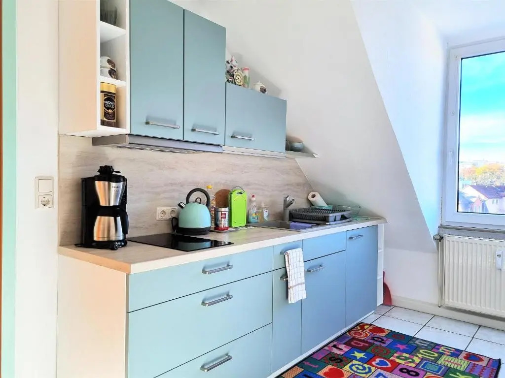 Apartment Bayreuth, 4 Zimmer Ferienwohnung im Haus mit Kunst, WLAN, Küche, Parkplatz