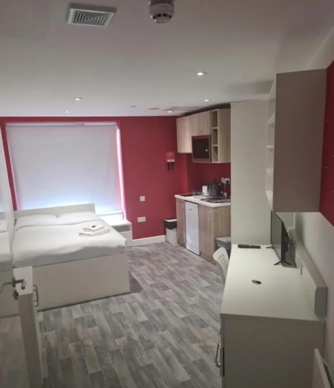 Sophisticated Studios Greenwich