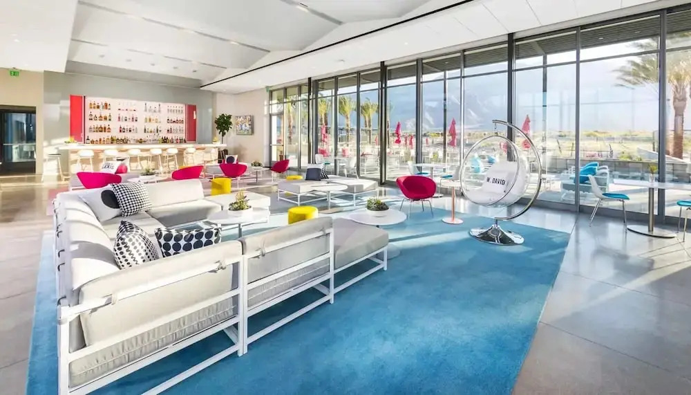 Modern Miralon - Sophisticated Retreat for Up To 5 w/ Resort Amenities