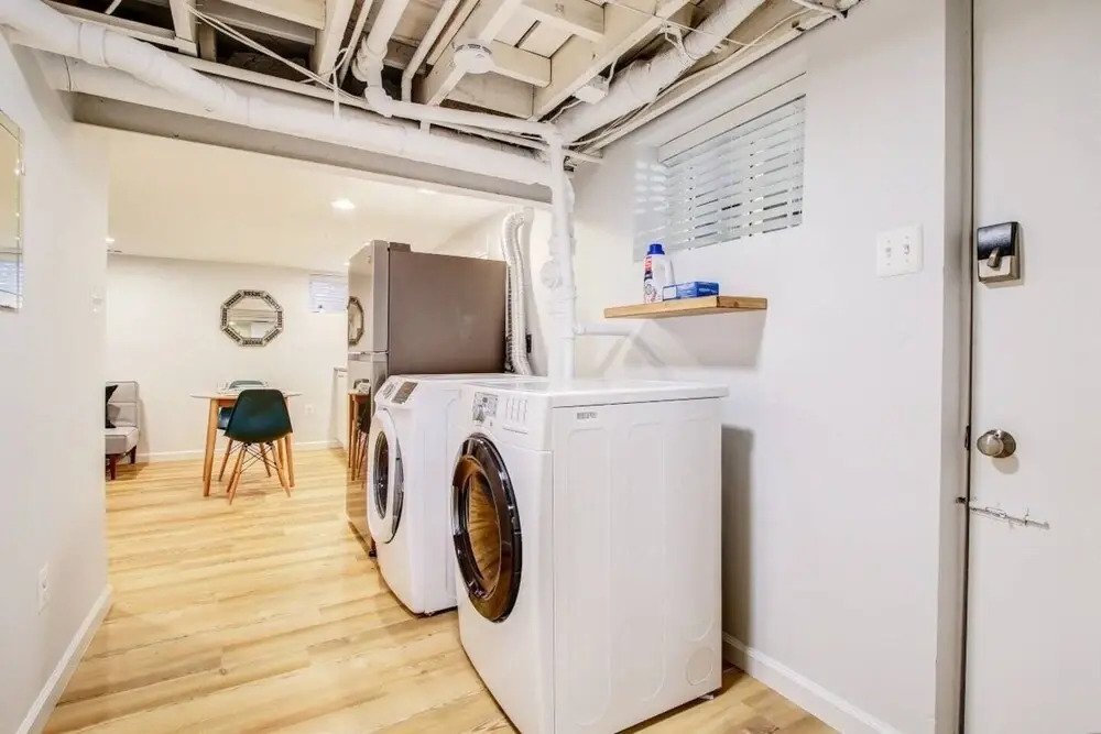 Comfortable Clean Private Studio in Serene DC Neighborhood With Responsive Friendly Host