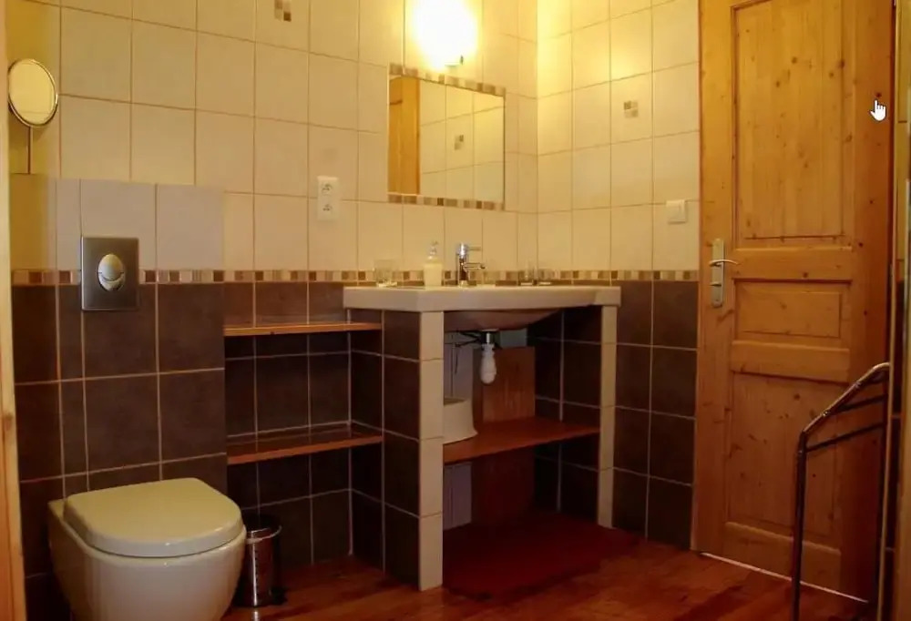 La Pierre Trouée Chambre dHôtes