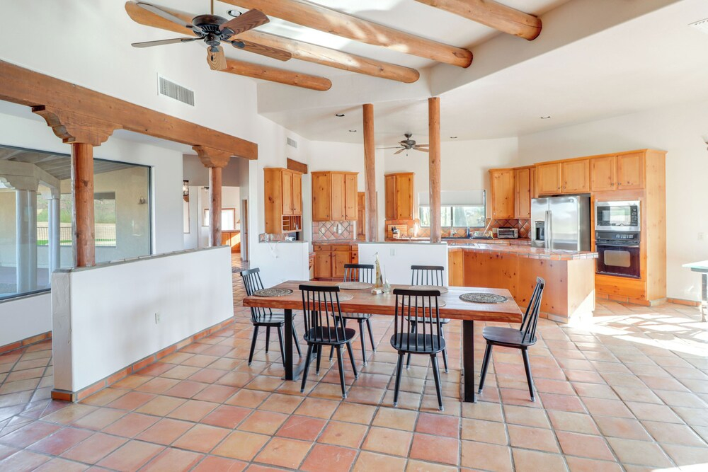 Pool & Views! Luxury Sonoran Desert Oasis Retreat