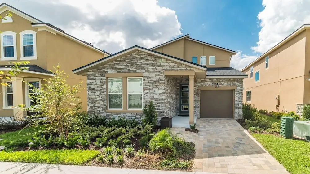 1608 Herrons Green Path