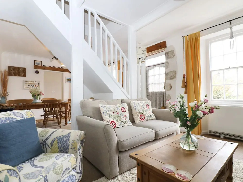 4 Elm Terrace