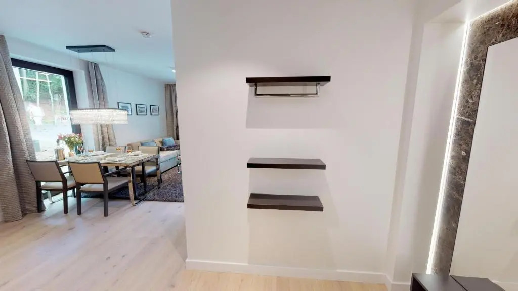 White Pearl Apartment 0.08