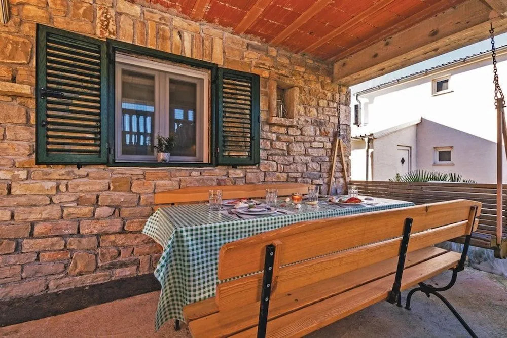"Holiday Home Ivan"