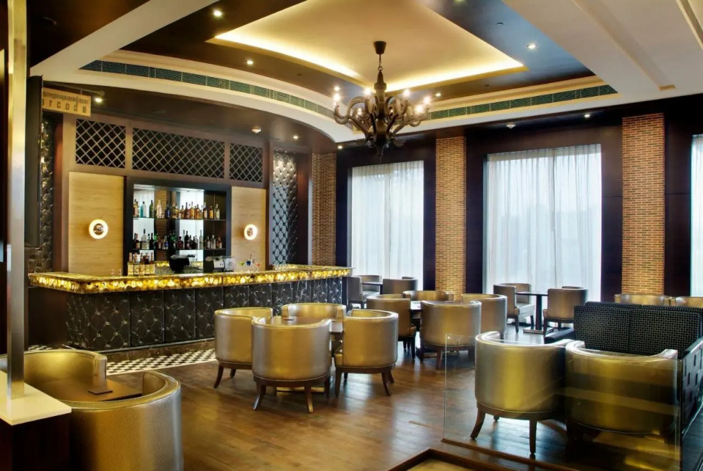 Goldfinch Hotel Delhi NCR