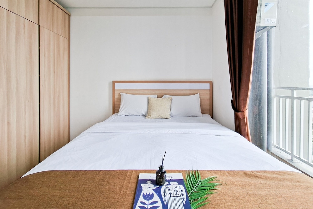 Modern Look Studio Apartment At Springwood Residence Tangerang
