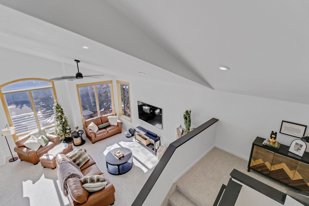 Pedal And Peak 113a 3 Bedroom Townhouse