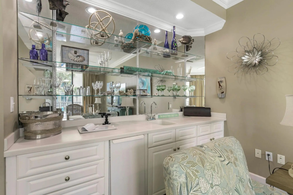 Condo on bay with boat launch and multiple pools