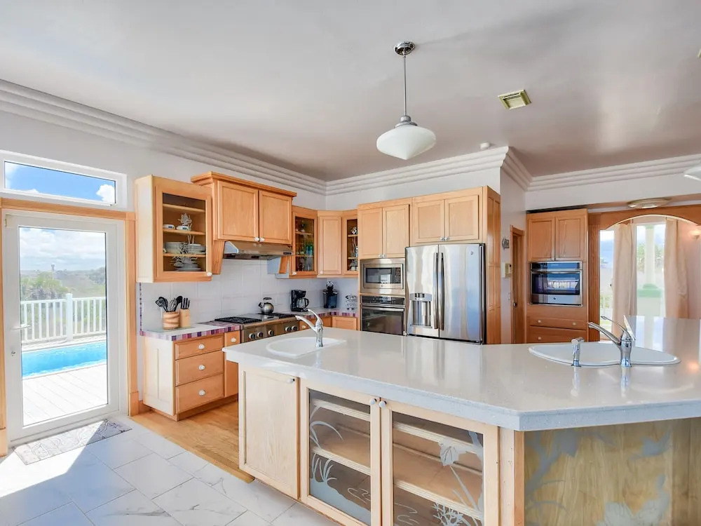 4br Oceanfront W/ Private Pool & 3 Balconies 4 Bedroom Home