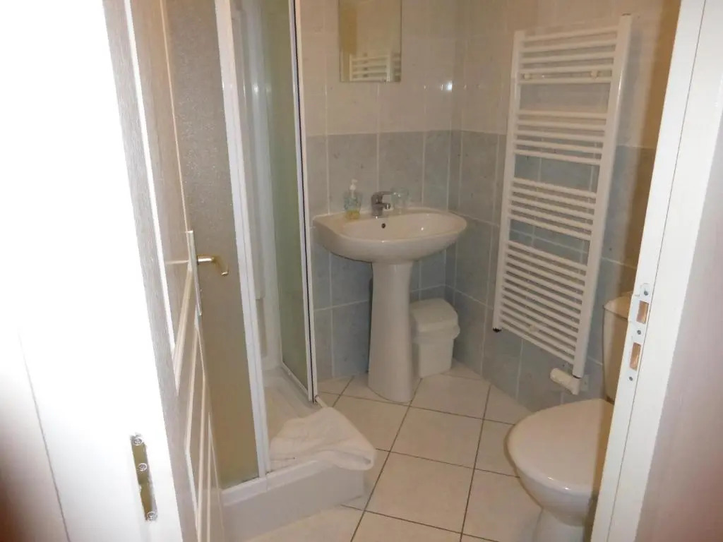 LHirondelle Chambres dHotes