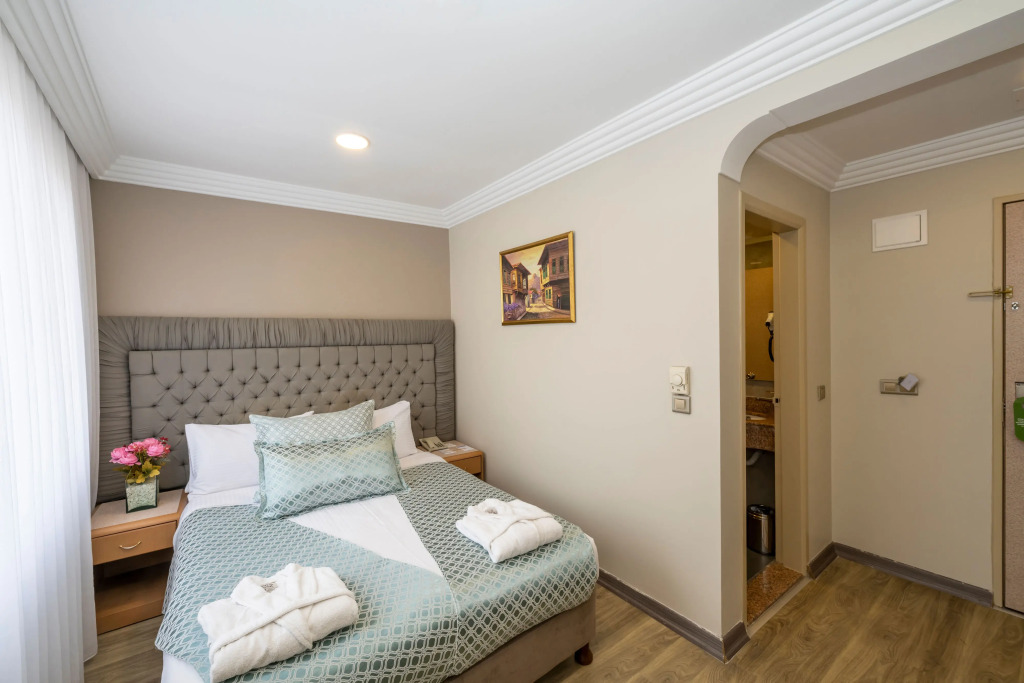 Grand Anka Hotel