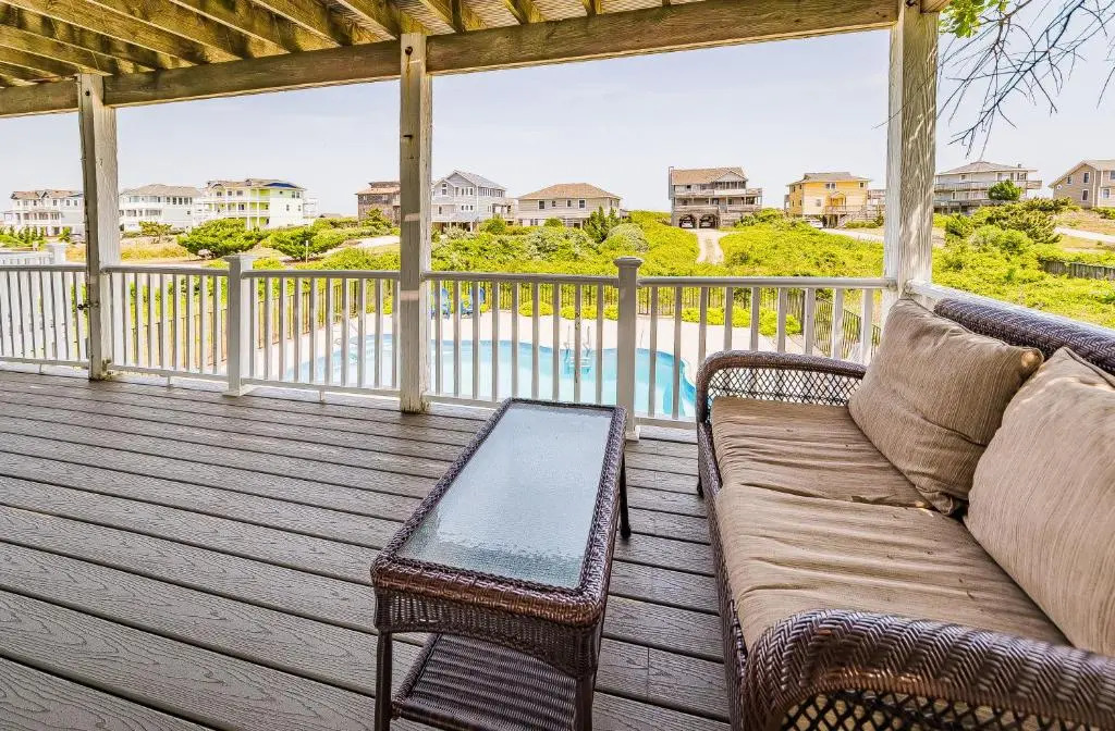 Arcadia - Duck, Caffeys Inlet, Ocean Views, 50 Yards to Beach, Pool, Pets OK, Cul-de-sac Location