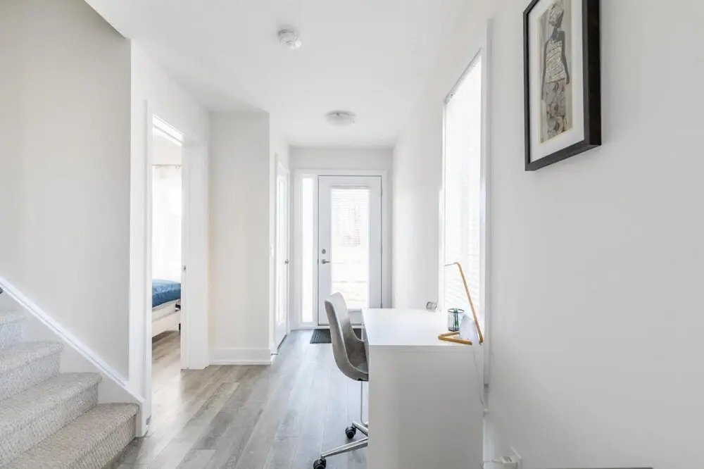 4BR 3BA Townhouse on Lake Ontario Free Parking Gym 4