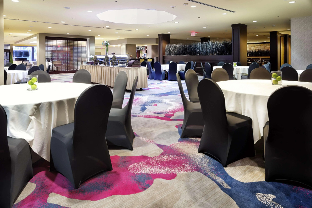 DoubleTree by Hilton DFW Airport North