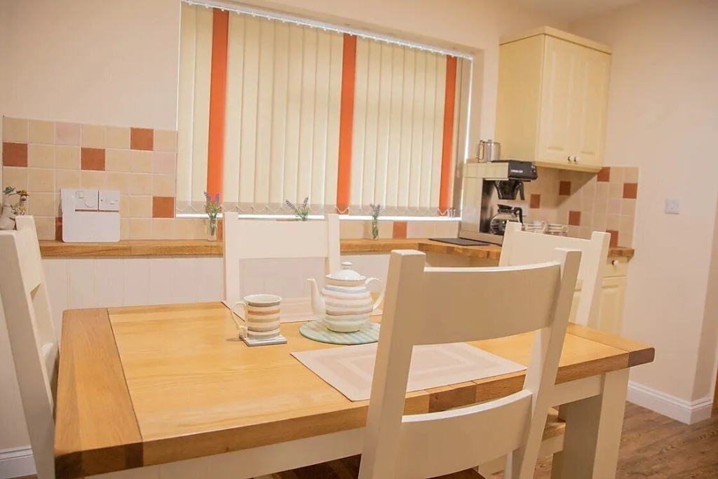 The Annexe @ Elmbank - Adults Only