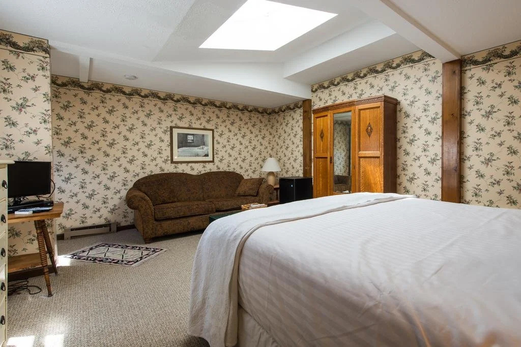 Hanover House Inn