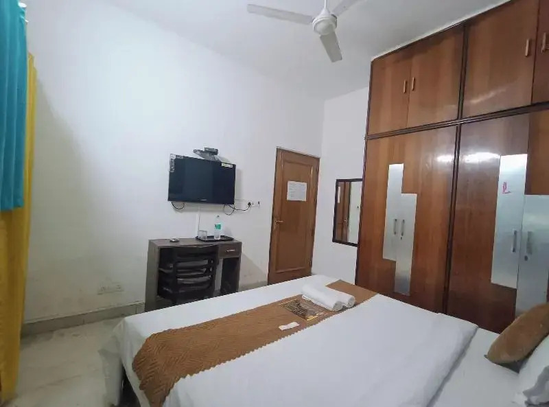 Mauryan Express I Hotel Malviya Nagar