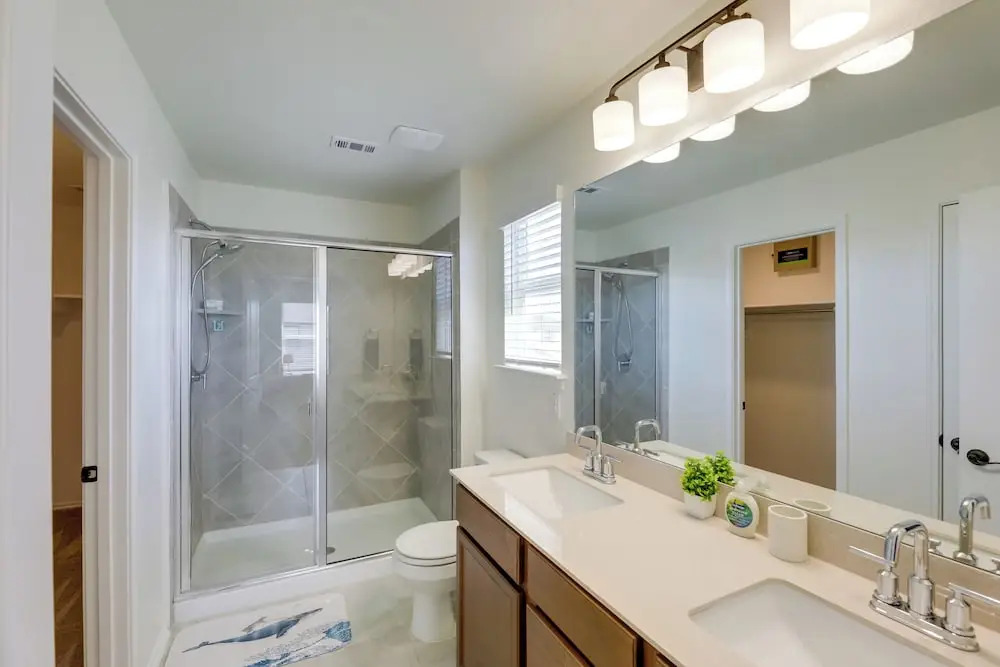 Manor Vacation Rental w/ Yard: 17 Mi to Austin!