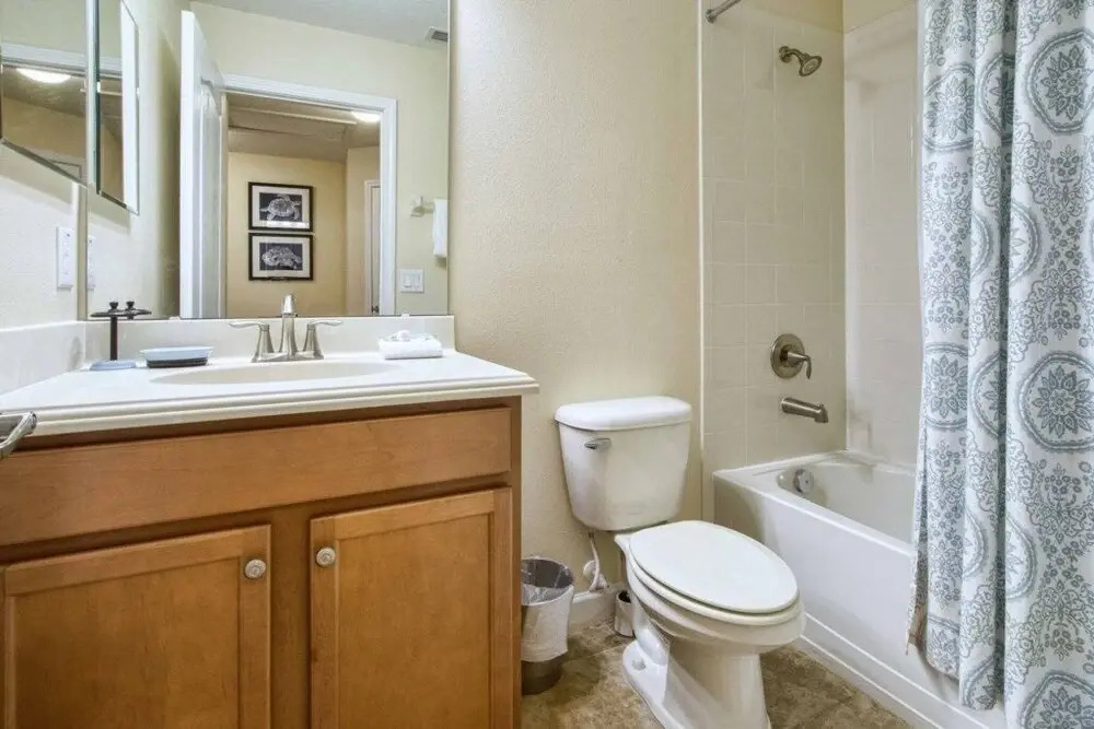5 Bed House W- Pool In Paradise Palms 3180pp 5 Bedroom Home by RedAwning