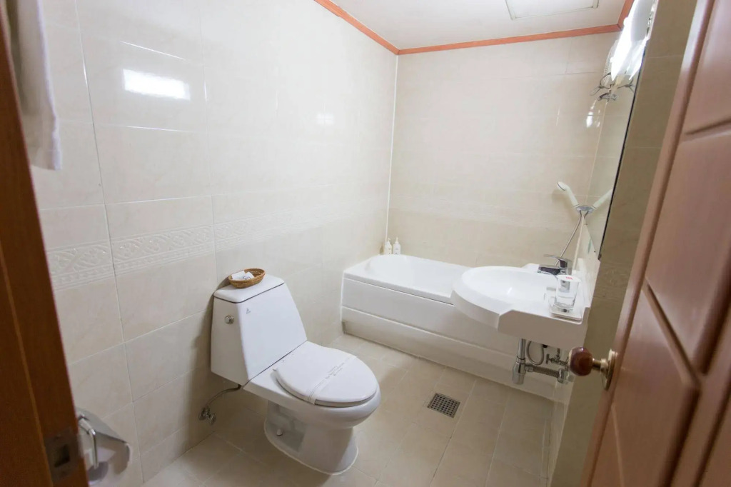Kaya Tourist Hotel