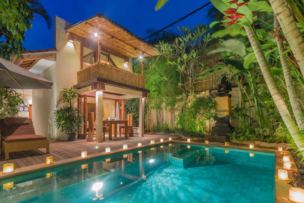 Villa Seriska Seminyak, 5-Star Private Pool Villa, Walk to Dining & Shopping