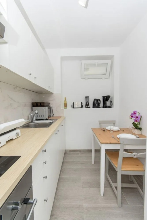 Canuck Apartment