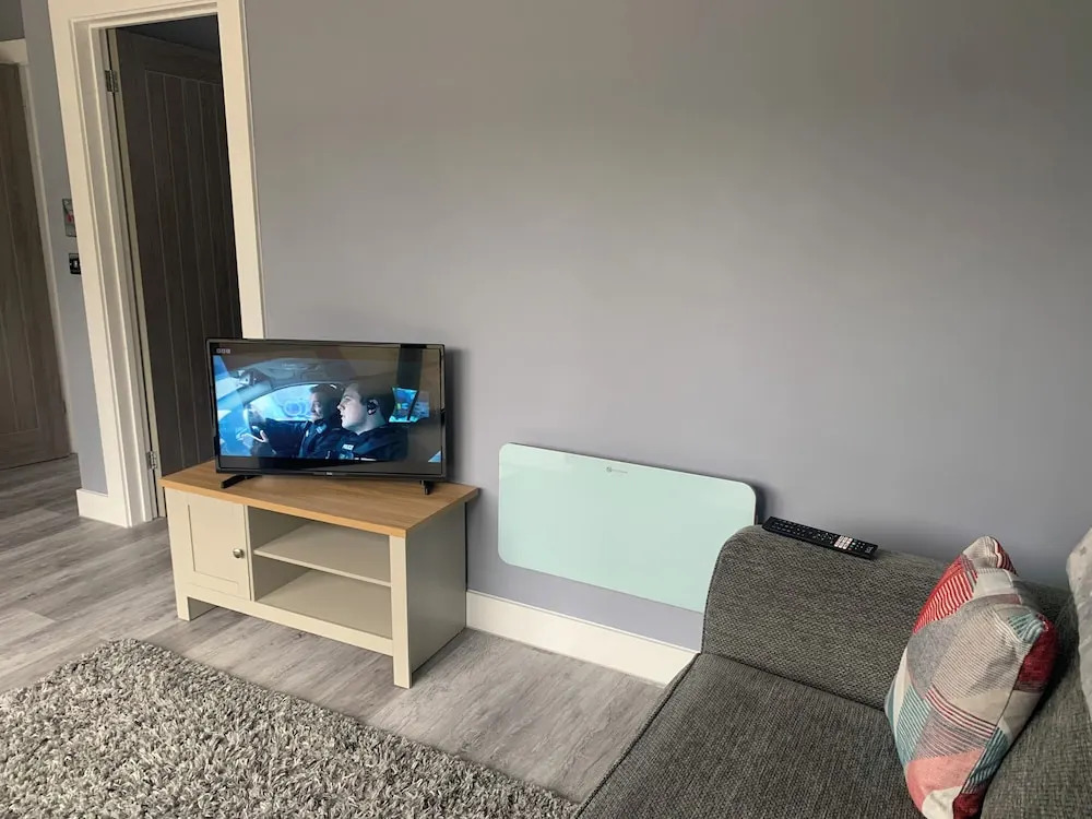 Impeccable 1-bed House in Aberdare