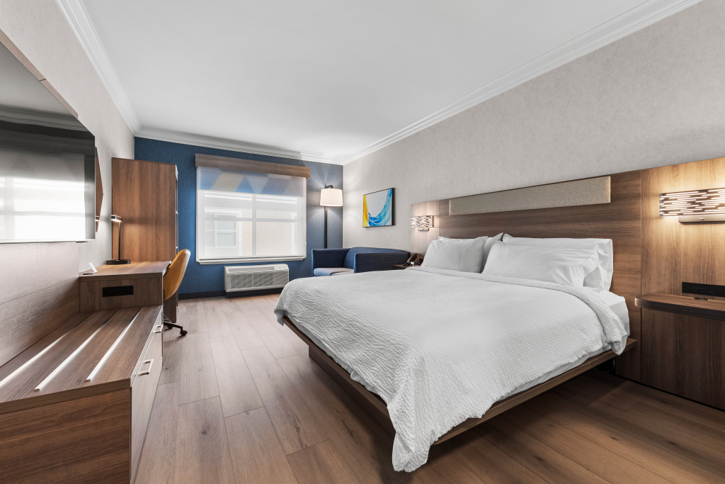 Holiday Inn Express Hotel & Suites Santa Cruz by IHG