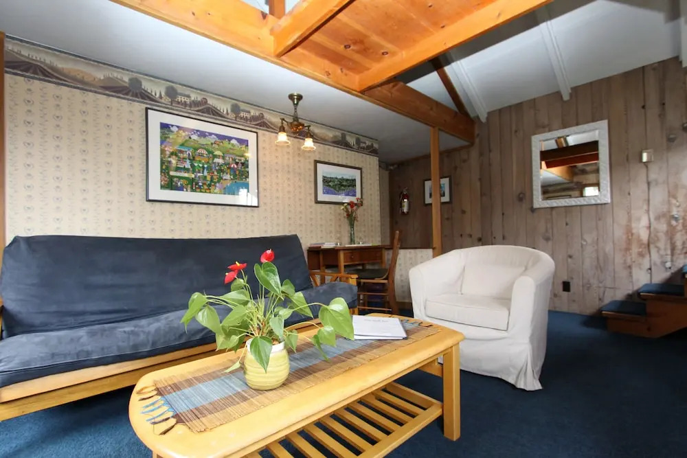 Seagull Inn Bed & Breakfast