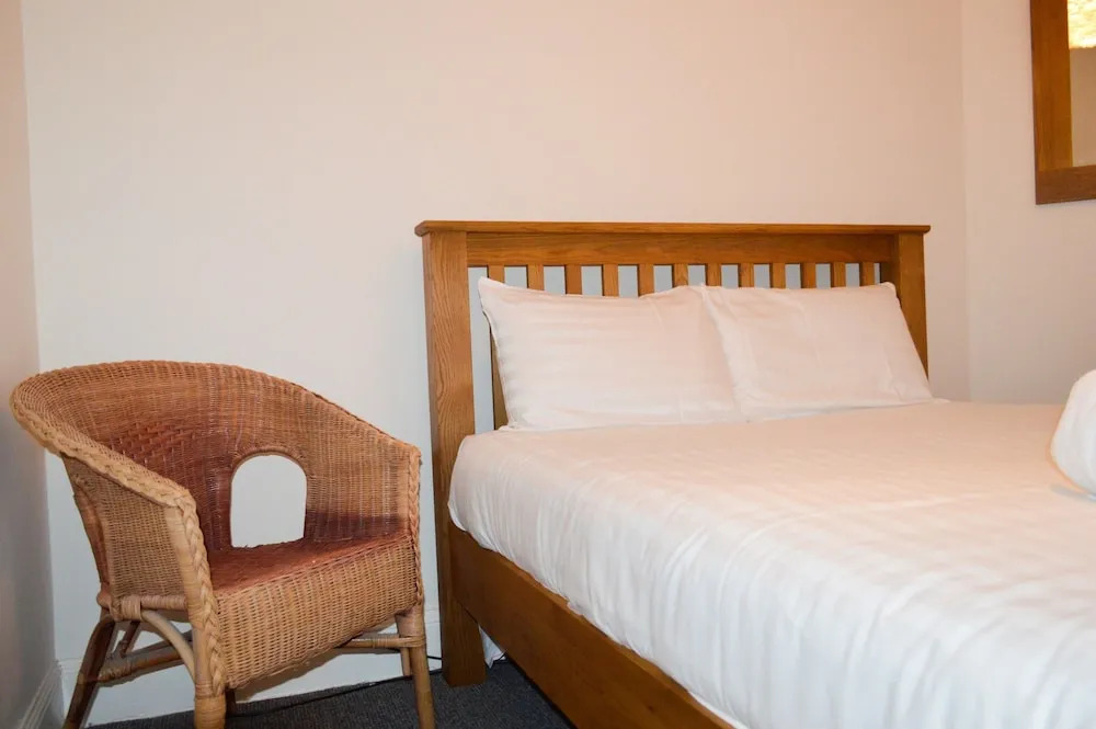 Modern 3 Bedroom Home in Morningside