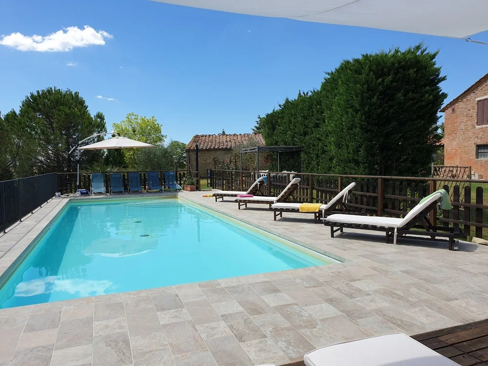 Villa With Swimming Pool - air Conditioning - Siena - 10 People - Tuscany Crete