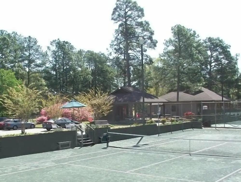 The Inn at Houndslake