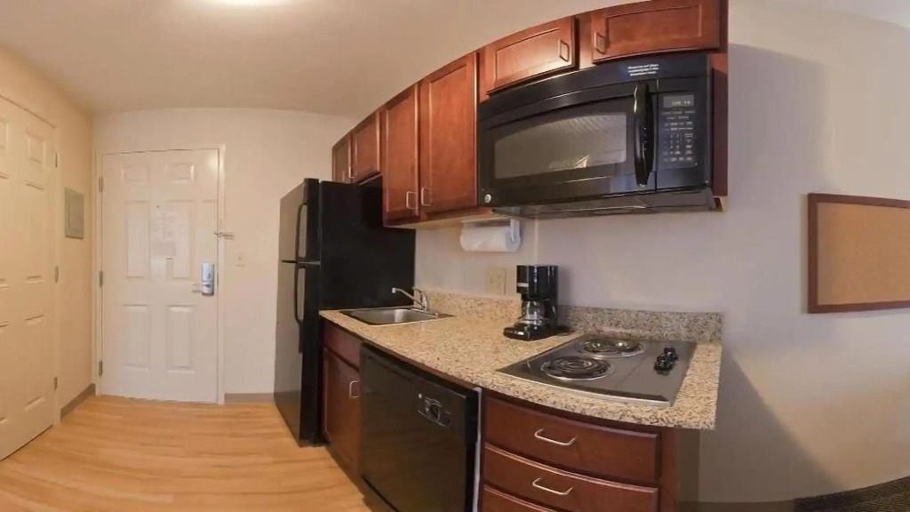 Candlewood Suites Houston Westchase - Westheimer by IHG